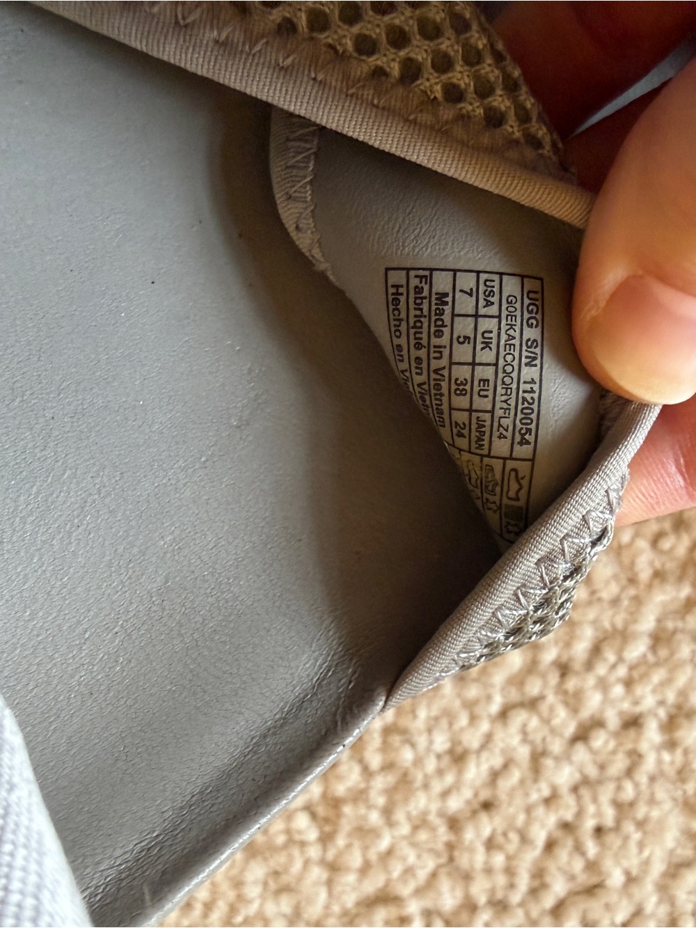 UGG women’s Grey Open-Toe Comfort Sandals - Picture 4 of 9